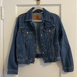 Levi's Denim "Original Trucker Jacket" size medium